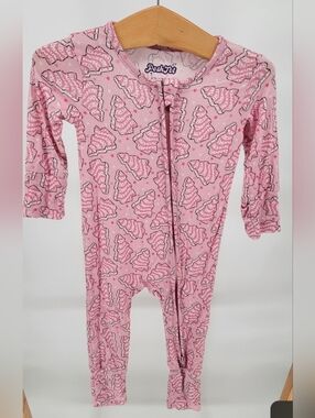 Posh Tot Bamboo Pink Christmas Tree Snack Cake Convertible Pajamas 12-18M